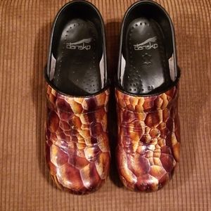 dansko shoes and falling